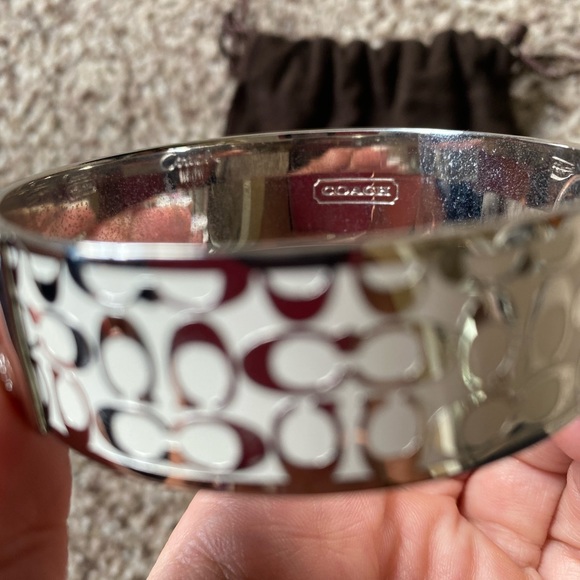 Coach White Signature C’s Bangle - Picture 3 of 4